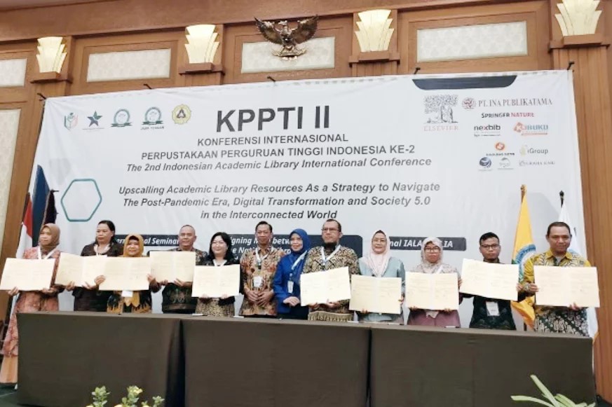 Perkuat Sinergitas, Perpustakaan UNIDA dan Perpustakaan Nasional Republik Indonesia Tandatangani Perjanjian Kerja Sama